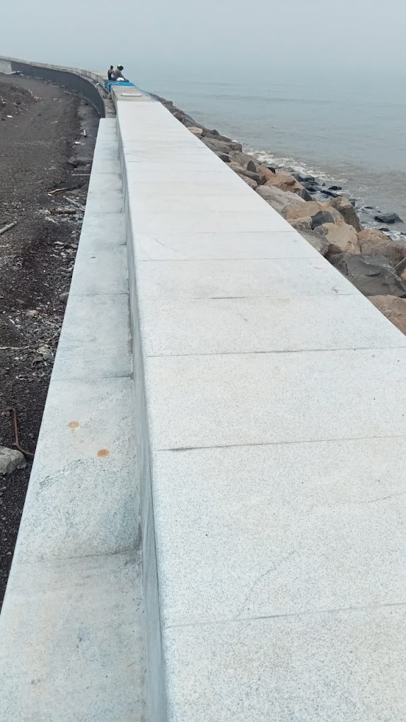 projects grey granite polished slab from Khushi Stone, Bangalore – Image 2